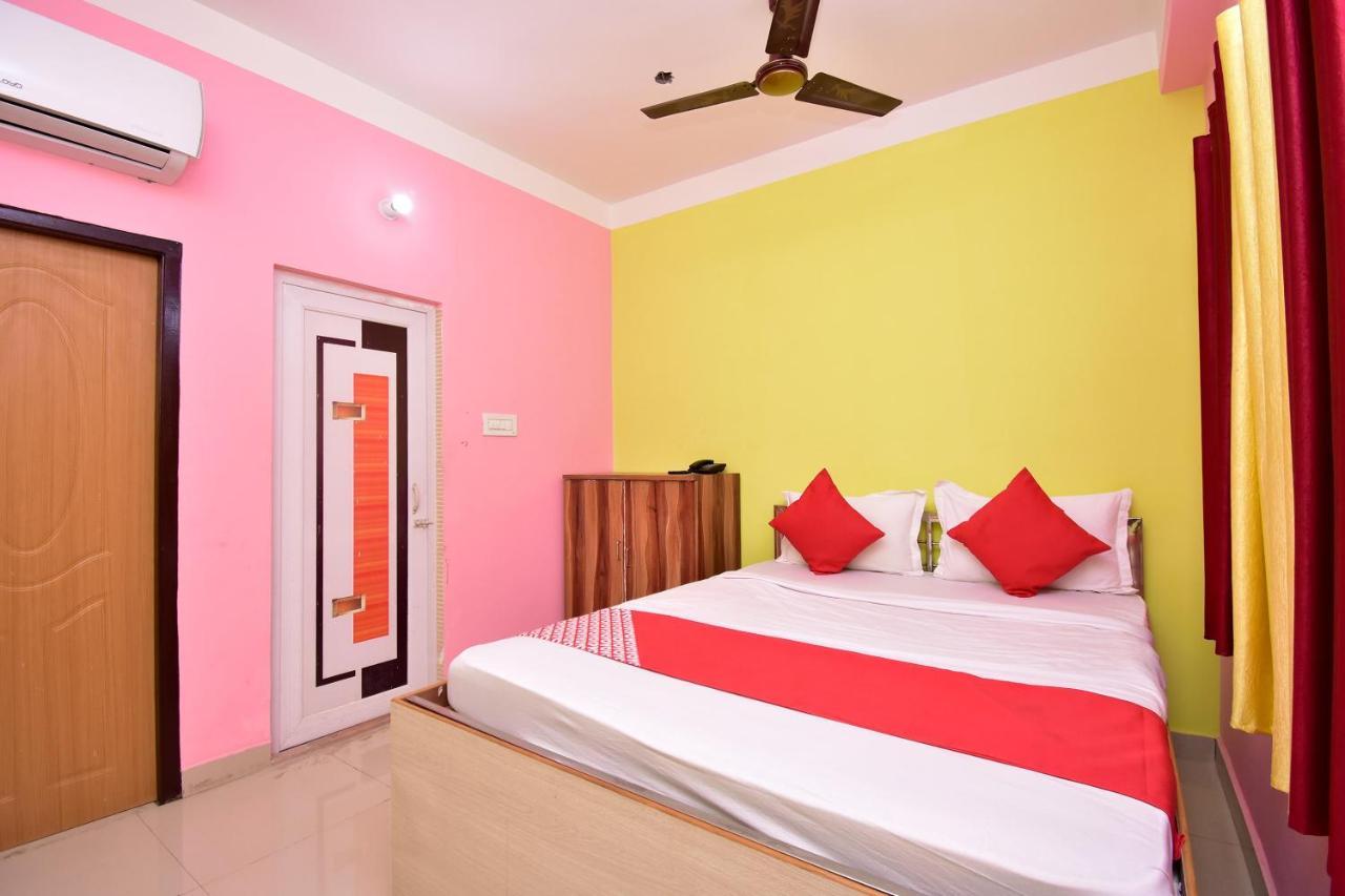 Oyo 16609 Trinayani Guest House Tarapith Esterno foto