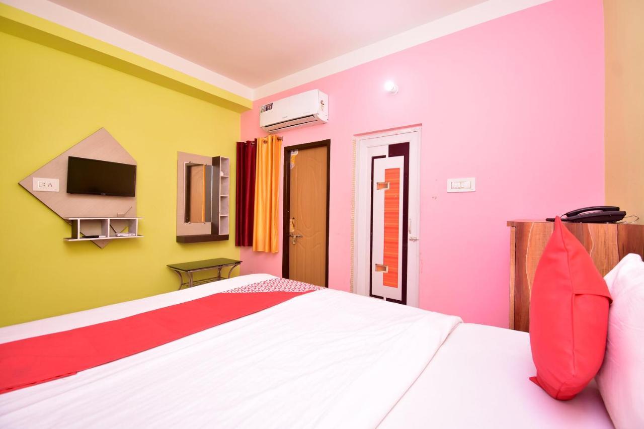 Oyo 16609 Trinayani Guest House Tarapith Esterno foto