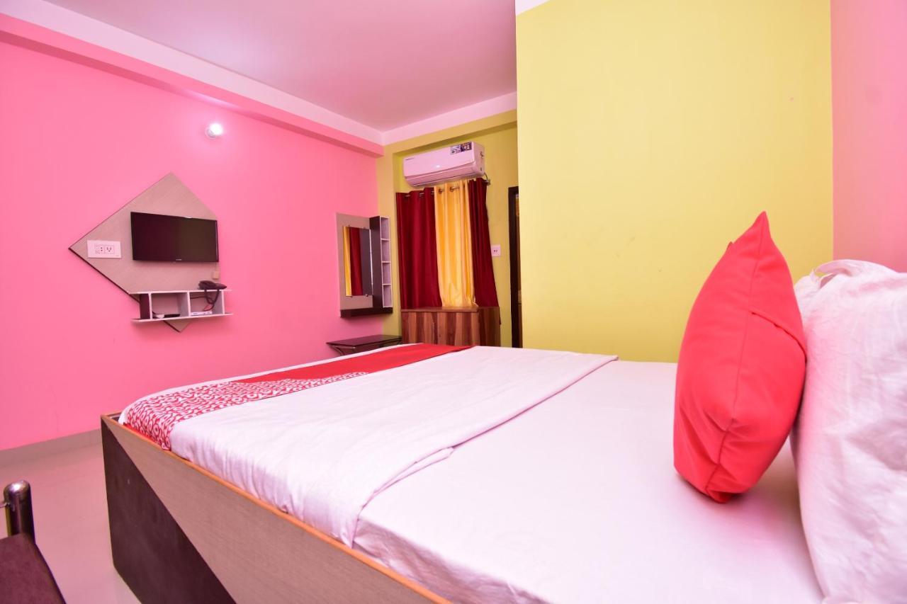 Oyo 16609 Trinayani Guest House Tarapith Esterno foto